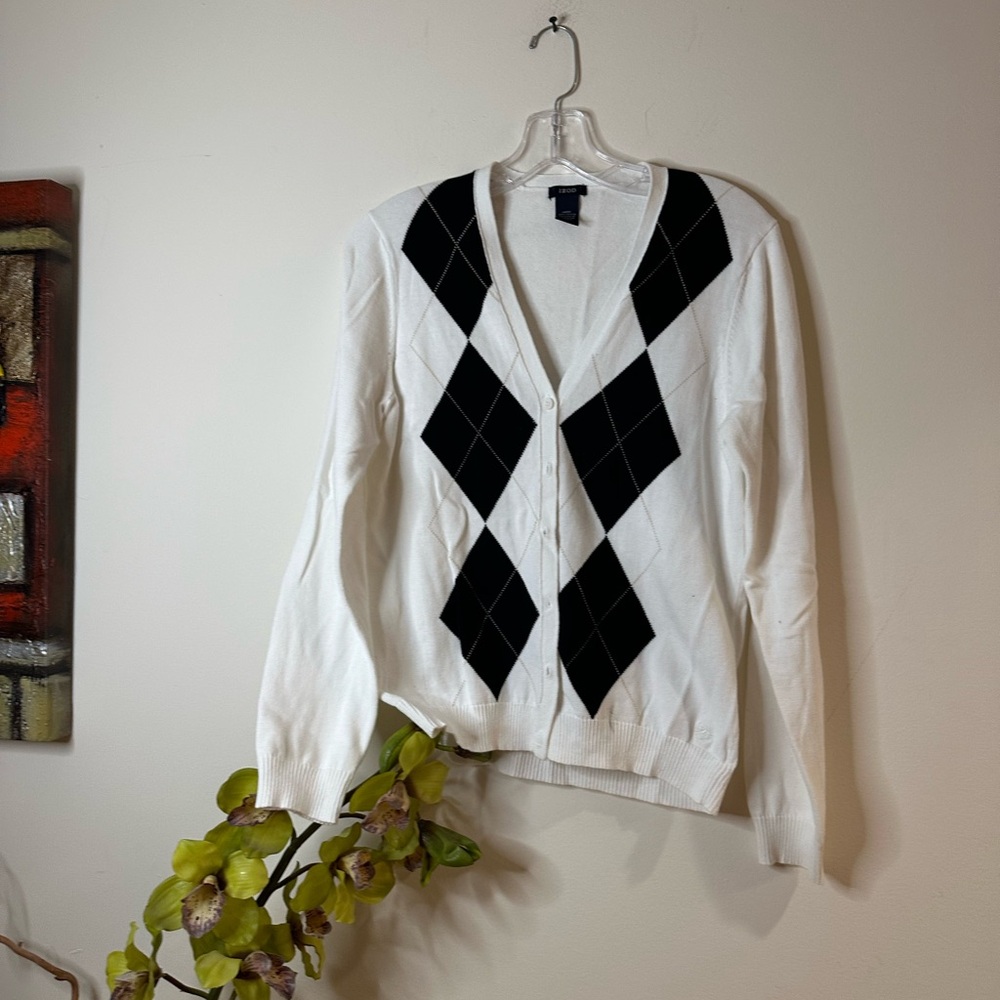 T73- Izod Black and White Argyle Cardigan Sweater
